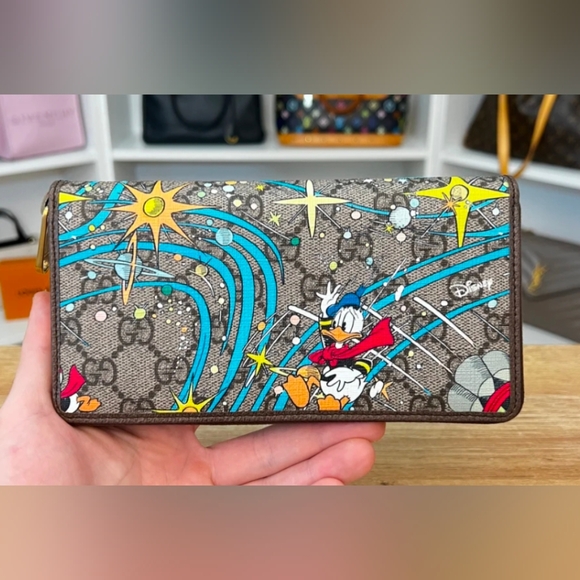 GG Supremw Gucci x Disney Donald Duck Continental Wallet W Certificate Of Auth. - Picture 2 of 16